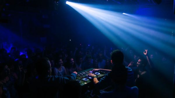 Top 5 DJs à Rennes pour dynamiser vos événements